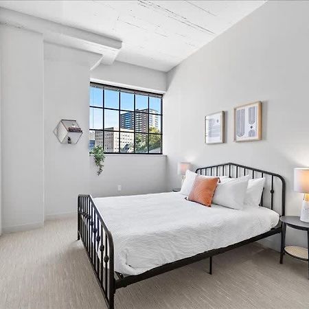 Cozysuites Trendy 1Br, Downtown Pittsburgh Bagian luar foto