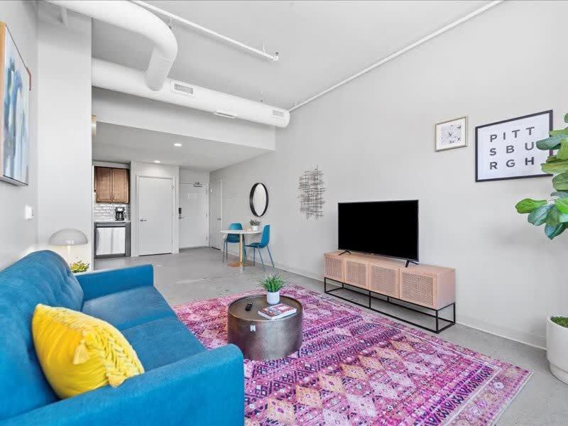 Cozysuites Trendy 1Br, Downtown Pittsburgh Bagian luar foto
